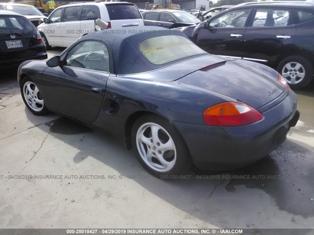 WP0CA2985YU623715 - 2000 PORSCHE BOXSTER BLUE photo 3