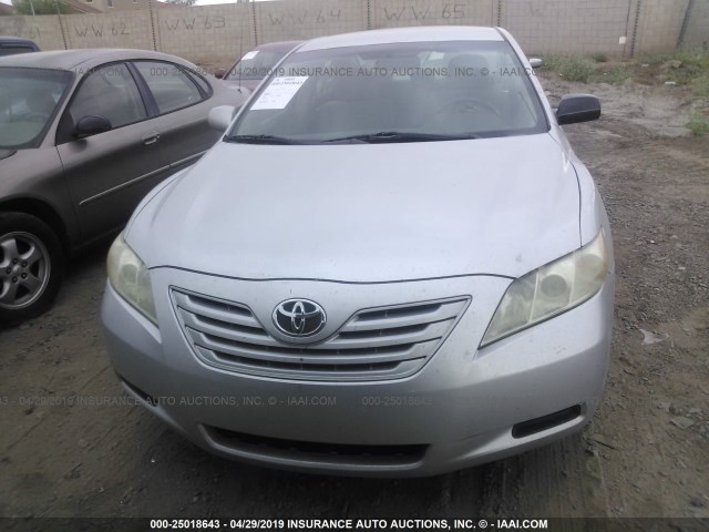 4T1BE46K29U907411 - 2009 TOYOTA CAMRY SE/LE/XLE SILVER photo 6