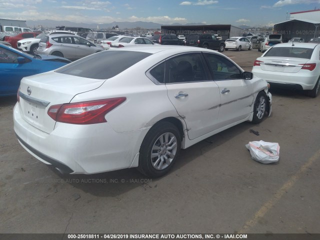 1N4AL3AP4HC479967 - 2017 NISSAN ALTIMA 2.5/S/SV/SL/SR WHITE photo 4