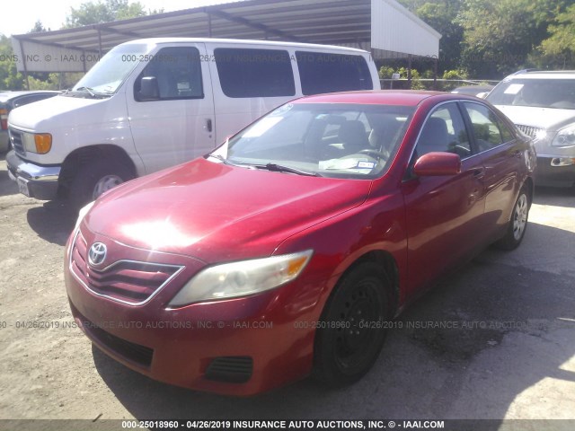 4T1BF3EKXBU714471 - 2011 TOYOTA CAMRY SE/LE/XLE RED photo 2