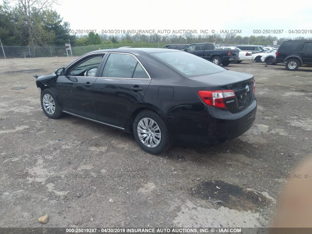 4T4BF1FK3ER412887 - 2014 TOYOTA CAMRY L/SE/LE/XLE 黑色 照片 3