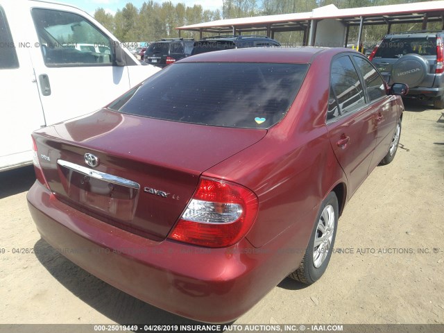 JTDBE32K820118567 - 2002 TOYOTA CAMRY LE/XLE/SE RED photo 4