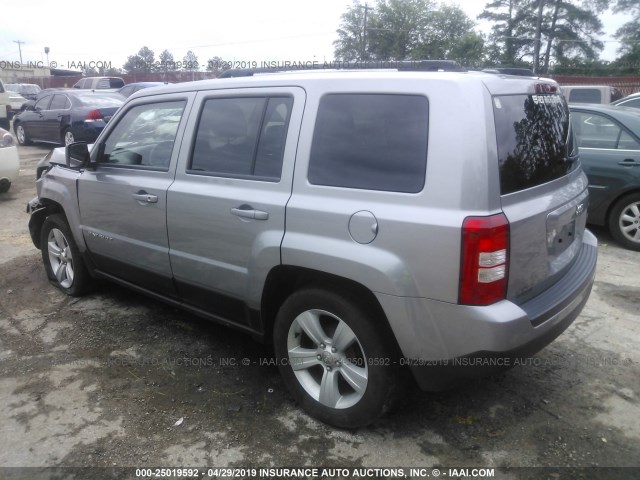 1C4NJPFB6GD576926 - 2016 JEEP PATRIOT LATITUDE SILVER photo 3