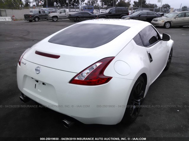 JN1AZ4EH7JM572504 - 2018 NISSAN 370Z TOURING/SPORT/NISMO WHITE photo 4