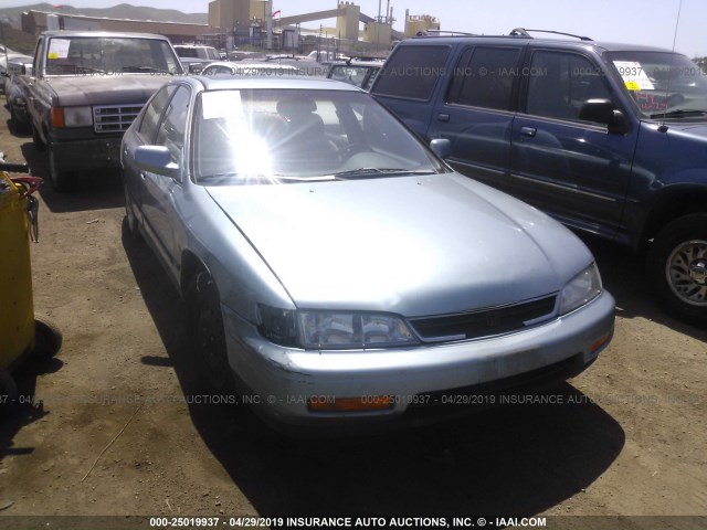 1HGCE6640SA018668 - 1995 HONDA ACCORD LX BLUE photo 1