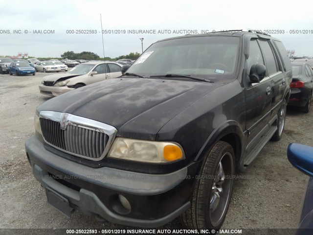 5LMPU28L1XLJ14491 - 1999 LINCOLN NAVIGATOR 黑色 照片 2
