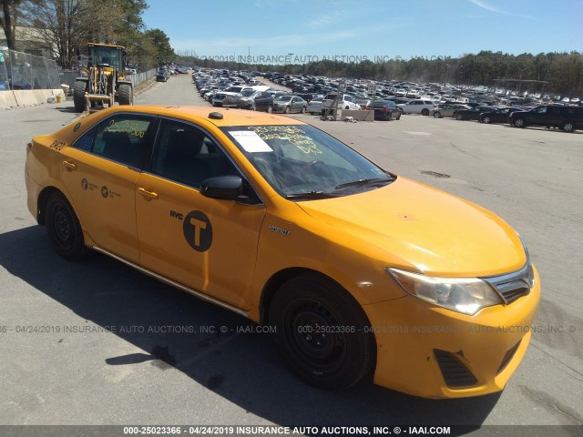 4T1BD1FK4CU027321 - 2012 TOYOTA CAMRY HYBRID/LE/XLE YELLOW photo 1