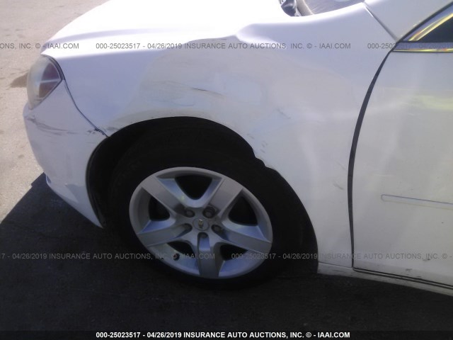 1G1ZC5EB8AF238921 - 2010 CHEVROLET MALIBU 1LT 白色 照片 6
