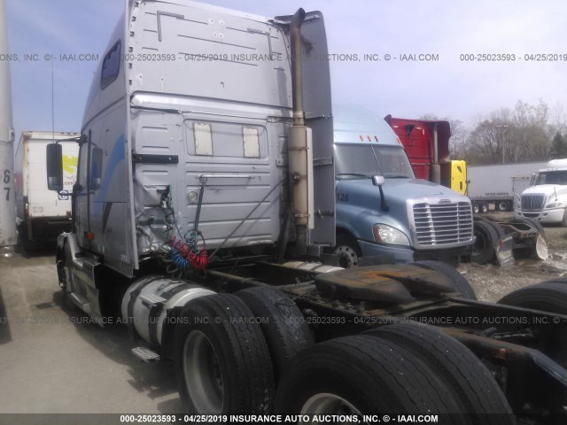 4V4NC9GHX7N446431 - 2007 VOLVO VN GRAY photo 3