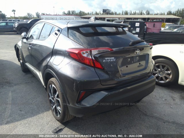 NMTKHMBX5JR052241 - 2018 TOYOTA C-HR XLE/XLE PREMIUM GRAY photo 3