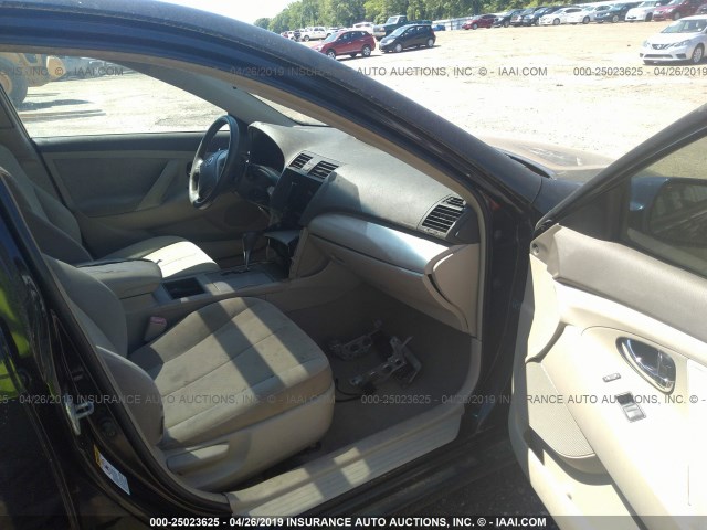 4T4BE46K78R028524 - 2008 TOYOTA CAMRY CE/LE/XLE/SE BLACK photo 5