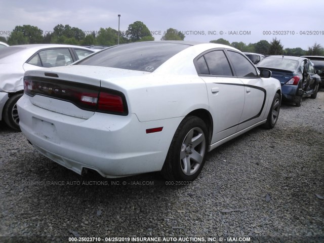 2C3CDXAT0EH185919 - 2014 DODGE CHARGER POLICE WHITE photo 4