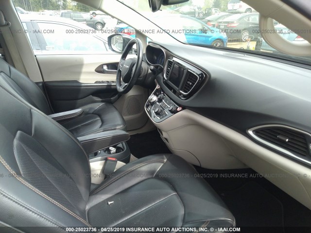 2C4RC1BG5JR152104 - 2018 CHRYSLER PACIFICA TOURING L Սև լուսանկար 5
