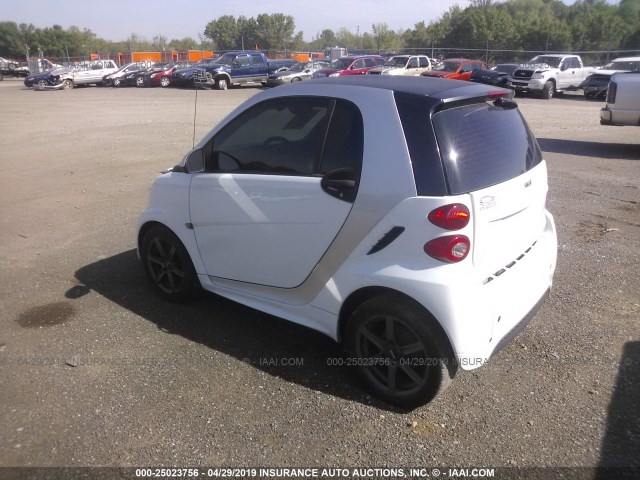 WMEEJ3BA6FK810628 - 2015 SMART FORTWO PURE/PASSION WHITE photo 3