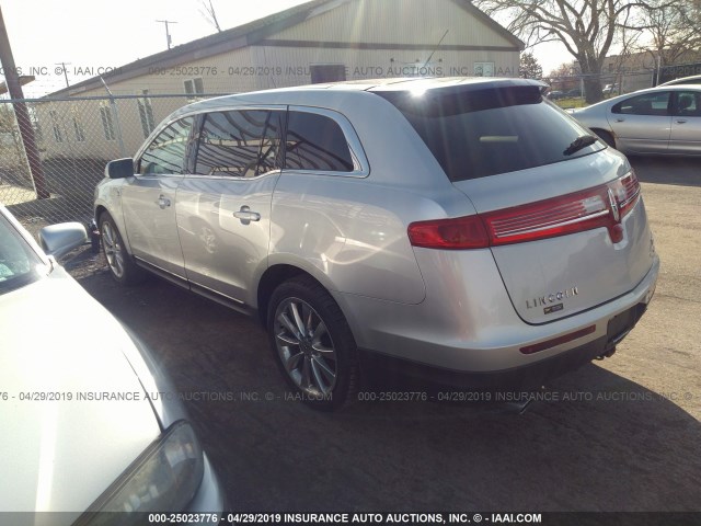 2LMHJ5AT3BBJ54922 - 2011 LINCOLN MKT SILVER photo 3