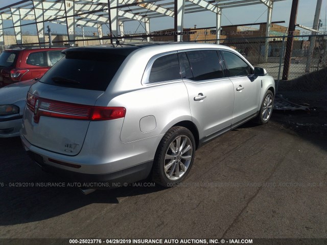 2LMHJ5AT3BBJ54922 - 2011 LINCOLN MKT SILVER photo 4