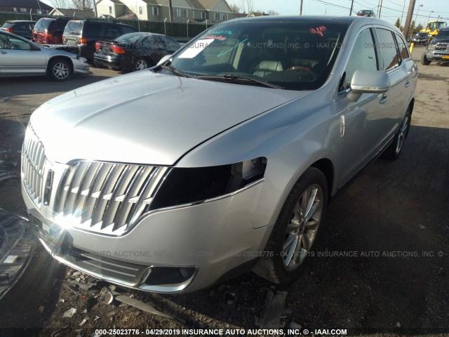 2LMHJ5AT3BBJ54922 - 2011 LINCOLN MKT SILVER photo 6