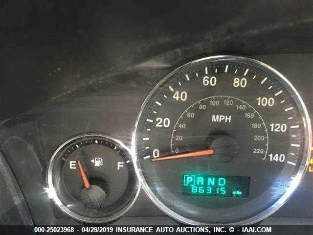 1J8HG58236C225515 - 2006 JEEP COMMANDER LIMITED WHITE photo 7