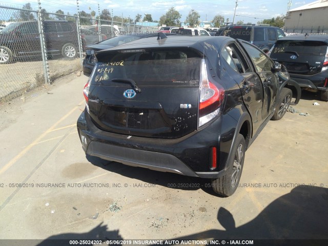 JTDKDTB32J1606580 - 2018 TOYOTA PRIUS C BLACK photo 4