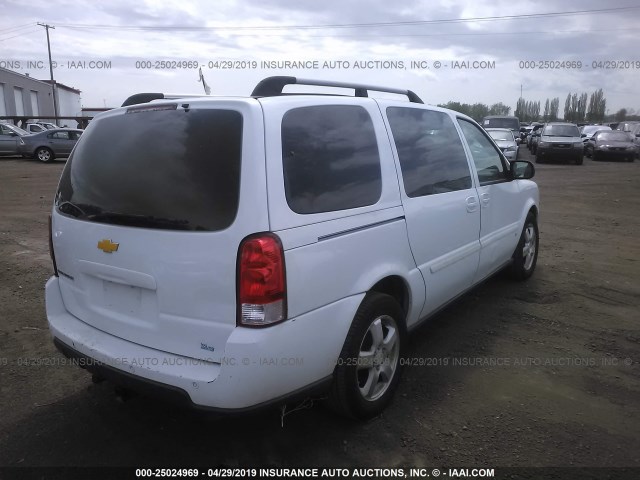 1GNDV33148D100395 - 2008 CHEVROLET UPLANDER LT WHITE photo 4