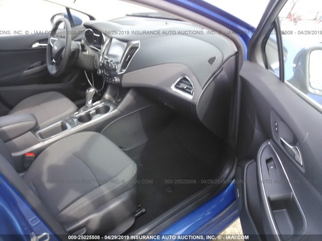 1G1BE5SM7H7111311 - 2017 CHEVROLET CRUZE LT BLUE photo 5