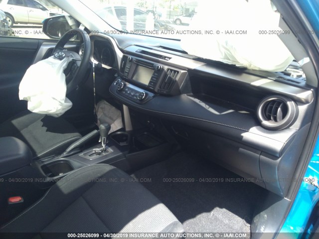 JTMWFREV8JD115814 - 2018 TOYOTA RAV4 ADVENTURE/XLE 蓝色 照片 5