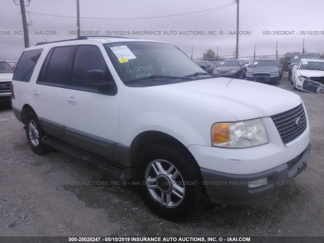 1FMRU15W63LA42542 - 2003 FORD EXPEDITION XLT WHITE photo 1