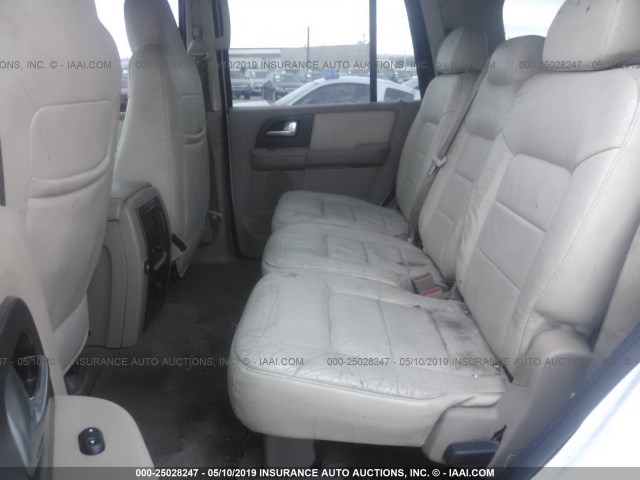 1FMRU15W63LA42542 - 2003 FORD EXPEDITION XLT WHITE photo 8