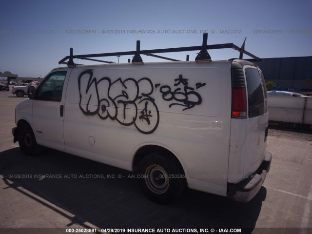 1GCEG15WXW1054932 - 1998 CHEVROLET EXPRESS G1500  WHITE photo 3