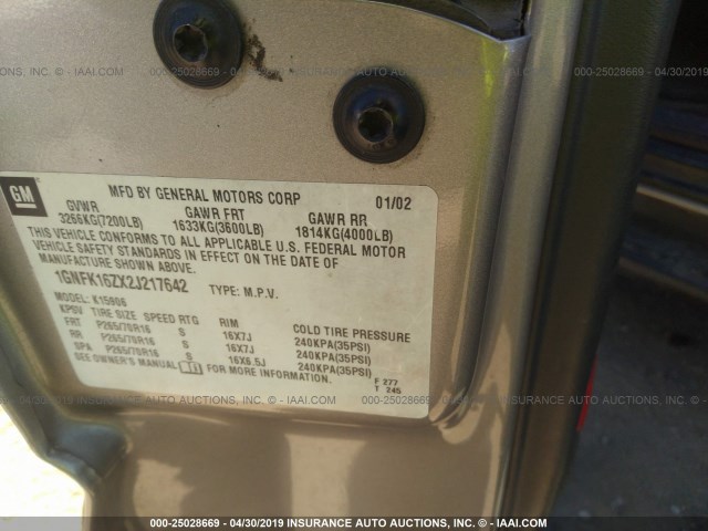 1GNFK16ZX2J217642 - 2002 CHEVROLET SUBURBAN K1500 Boz foto 9