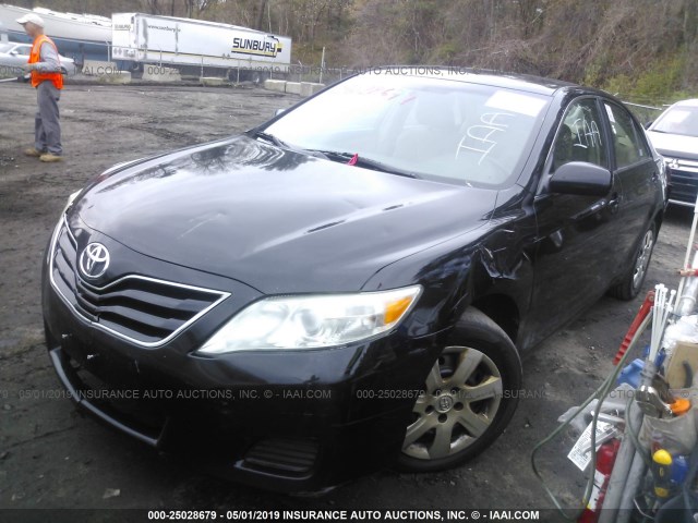 4T4BF3EK6BR154969 - 2011 TOYOTA CAMRY SE/LE/XLE 黑色 照片 2