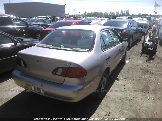 1NXBR12E3XZ199220 - 1999 TOYOTA COROLLA VE/CE/LE 银色 照片 4