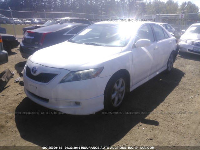 4T1BE46K57U712366 - 2007 TOYOTA CAMRY NEW GENERATION CE/LE/XLE/SE WHITE photo 2