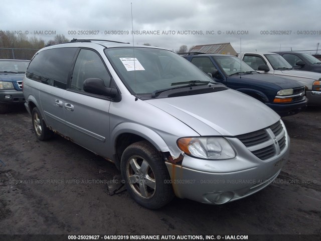 2D4GP44L75R565755 - 2005 DODGE GRAND CARAVAN SXT SILVER photo 1