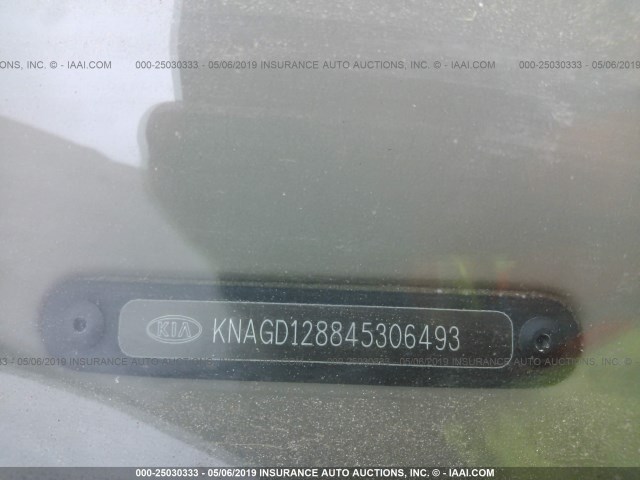 KNAGD128845306493 - 2004 KIA OPTIMA LX/EX GOLD photo 9