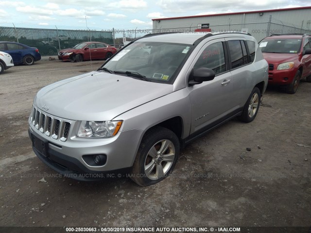 1J4NF1FB8BD302788 - 2011 JEEP COMPASS SPORT SILVER photo 2