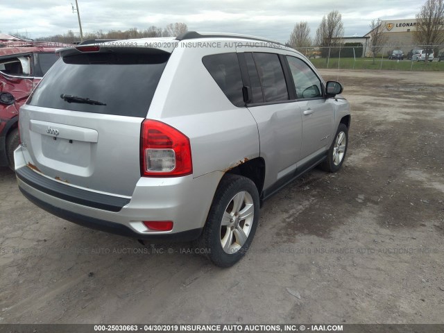 1J4NF1FB8BD302788 - 2011 JEEP COMPASS SPORT SILVER photo 4