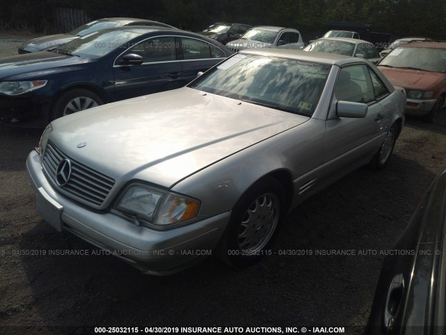 WDBFA67F7WF159154 - 1998 MERCEDES-BENZ SL 500 SILVER photo 2