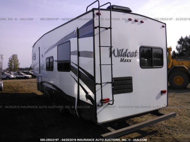 4X4FWCE29JT017832 - 2018 WILDCAT TRAVEL TRAILER  WHITE photo 3