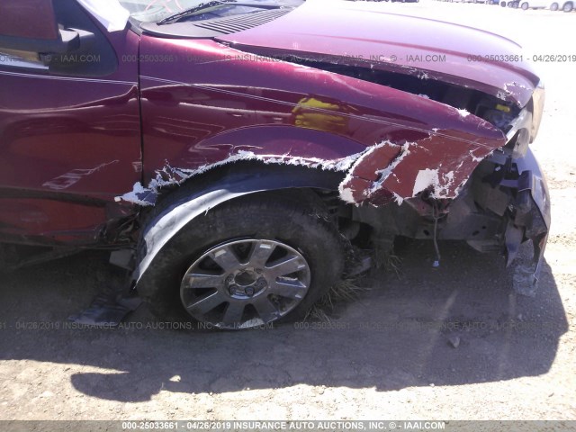 5LMFU28R74LJ04964 - 2004 LINCOLN NAVIGATOR 栗色 照片 6