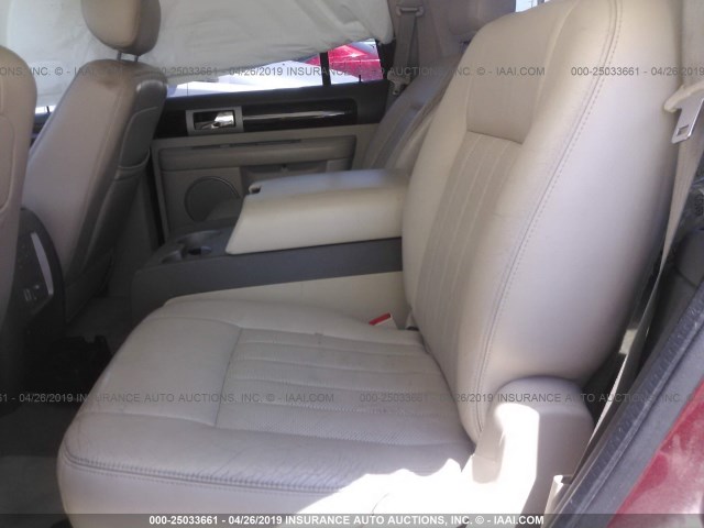 5LMFU28R74LJ04964 - 2004 LINCOLN NAVIGATOR 栗色 照片 8