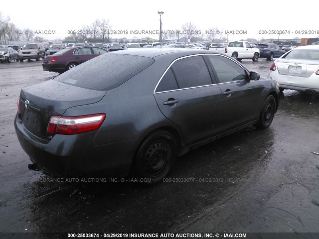 4T1BE46K88U207133 - 2008 TOYOTA CAMRY CE/LE/XLE/SE 灰色 照片 4