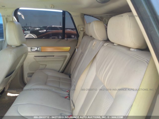 2LMDU68CX7BJ36863 - 2007 LINCOLN MKX GOLD photo 8