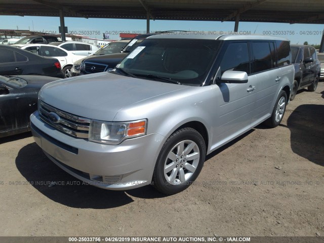 2FMDK51C79BA00957 - 2009 FORD FLEX SE SILVER photo 2