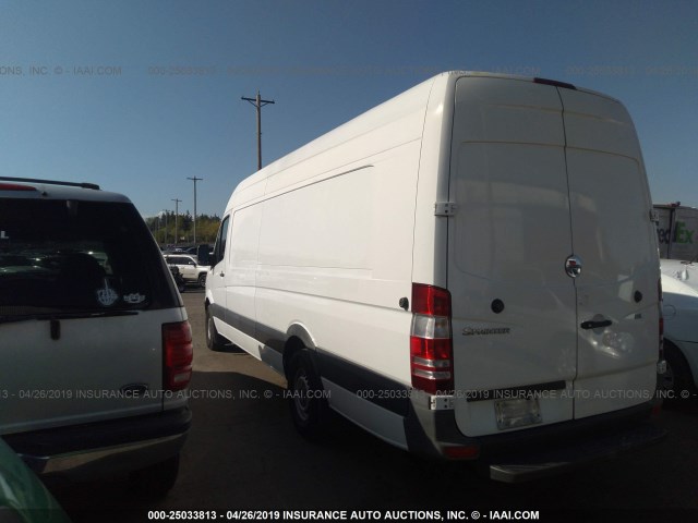 WDYPE8CC9C5638201 - 2012 FREIGHTLINER Sprinter 2500 WHITE photo 3