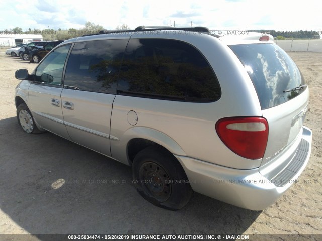 2C4GP44382R706762 - 2002 CHRYSLER TOWN & COUNTRY LX SILVER photo 3