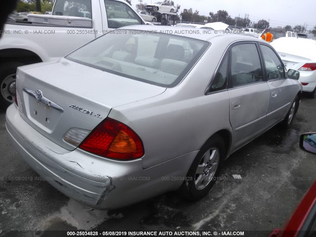 4T1BF28B22U237928 - 2002 TOYOTA AVALON XL/XLS ვერცხლისფერი ფოტო 4