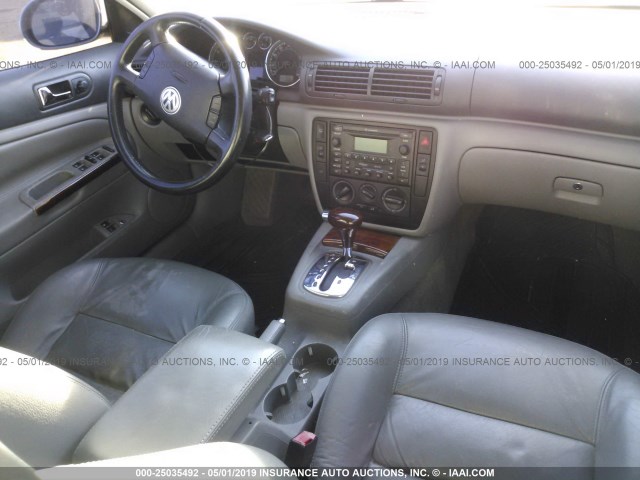 WVWAD63B35P027510 - 2005 VOLKSWAGEN PASSAT GLS GRAY photo 5