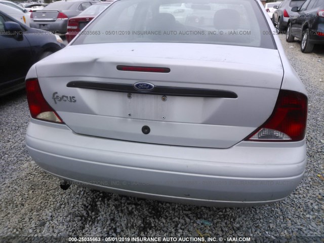 1FAFP33P21W349603 - 2001 FORD FOCUS LX SILVER photo 6