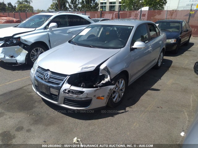 3VWAZ7AJ5AM092406 - 2010 VOLKSWAGEN JETTA LIMITED SILVER photo 2